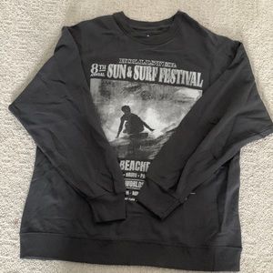 Hollister Graphic Crewneck Sweatshirt